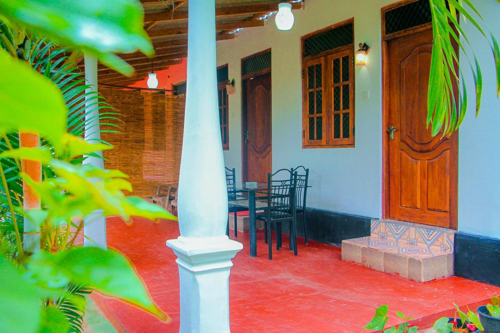 Chanaka Holiday Inn Sigiriya Esterno foto