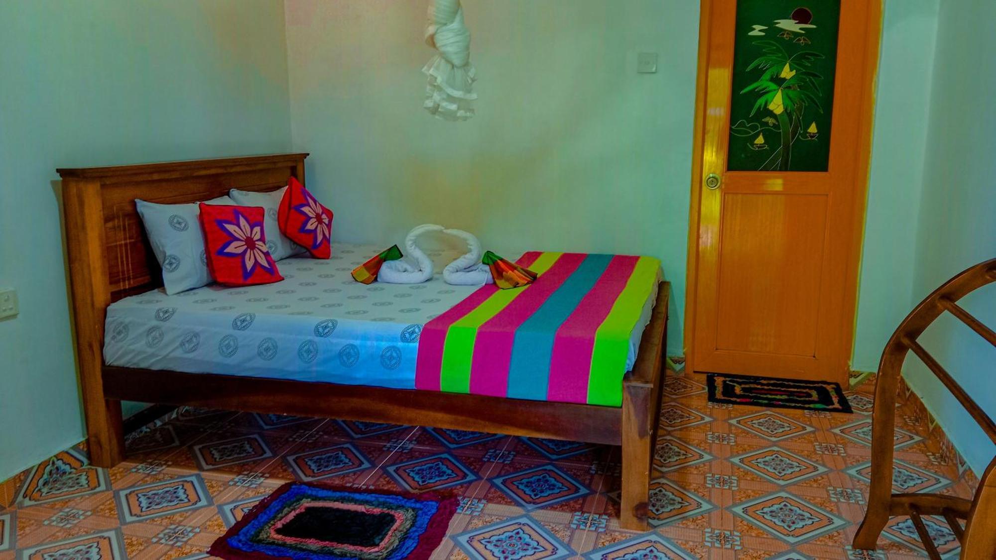 Chanaka Holiday Inn Sigiriya Esterno foto