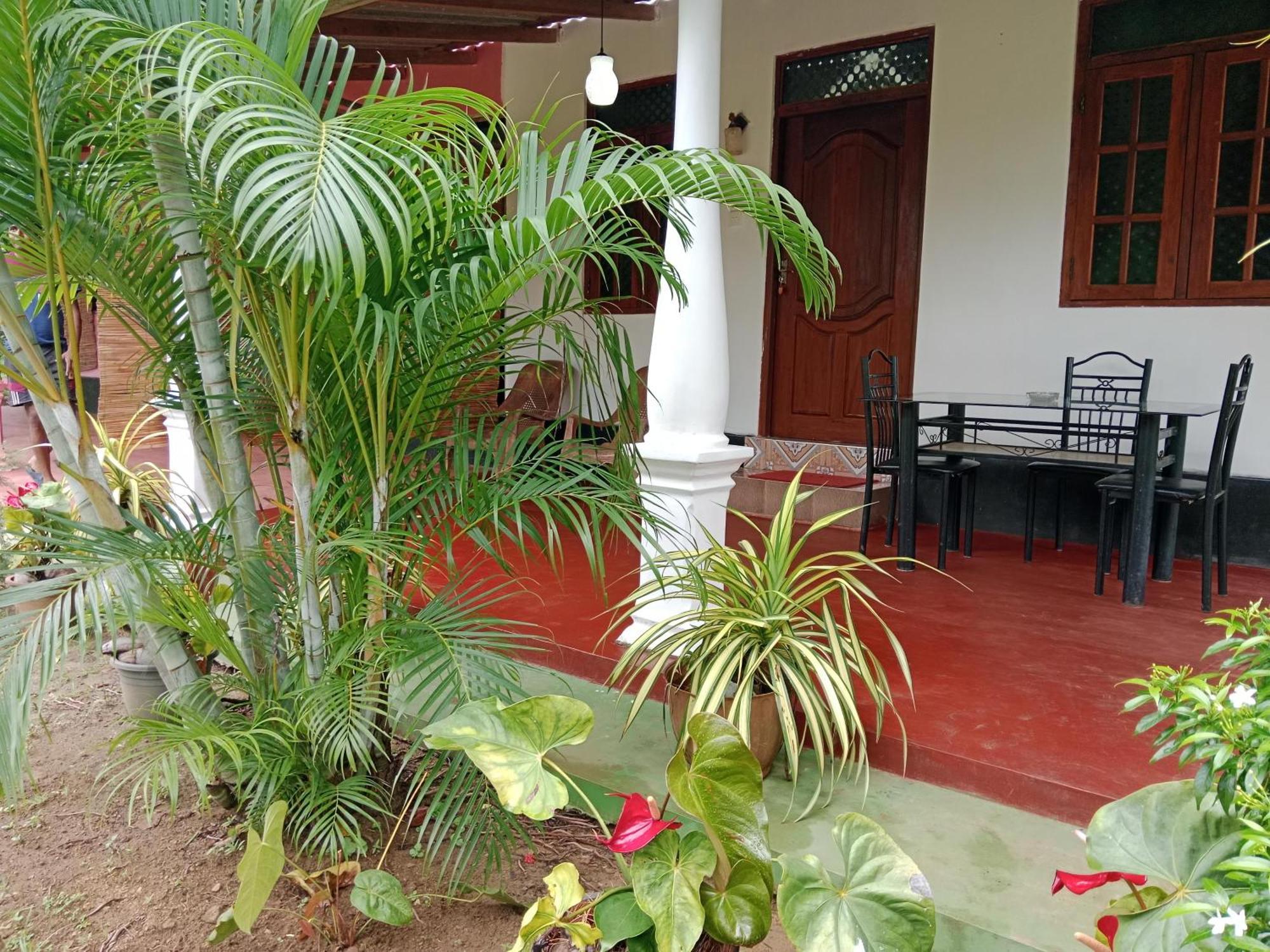 Chanaka Holiday Inn Sigiriya Esterno foto